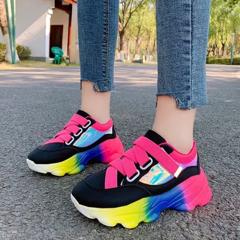 Kadın vulkanize ayakkabı Nefes Koşu Yürüyüş Sneakers Açık Moda Rahat Rahat Platformu Zapatillas Mujer