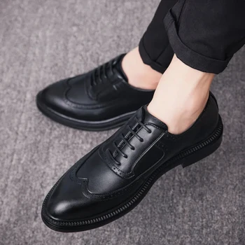 Erkek Deri Ayakkabıları Şık, Rahat, Hafif ve Çok Yönlüdür. Siyah iş resmi rahat yumuşak deri ayakkabı