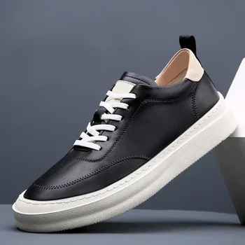 2022 Sıcak Satış Erkek moda ayakkabılar Siyah Beyaz rahat ayakkabılar Erkekler İçin Deri yürüyüş ayakkabısı Adam Yüksek Kaliteli gündelik ayakkabı Erkekler